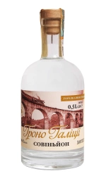 Водка виноградная "Гроздь Галиции Совиньон" 0,5л Водка виноградная "Гроздь Галиции Совиньон" 0,5л